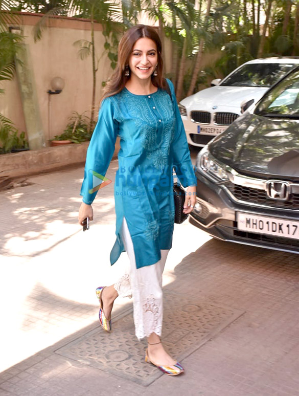 photos tiger shroff and kriti kharbanda spotted at the kwan office in andheri 4