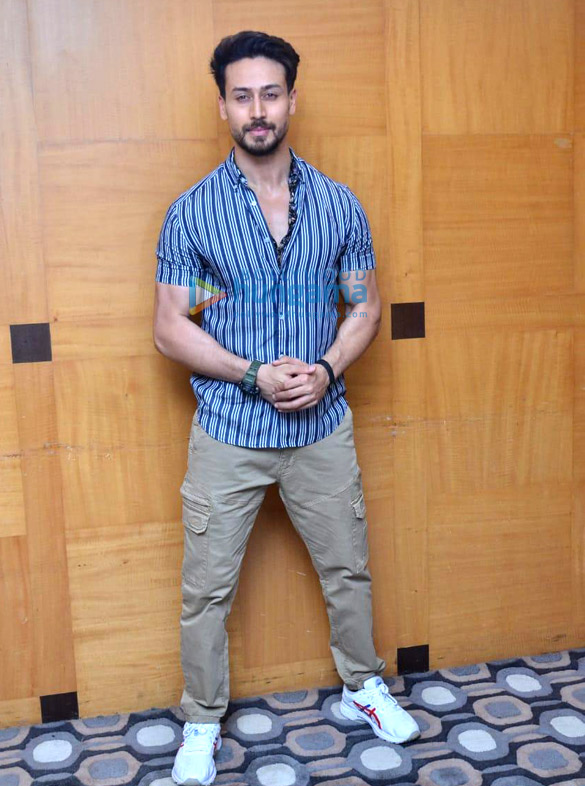 photos tiger shroff and shraddha kapoor snapped promoting their film baaghi 3 6 2