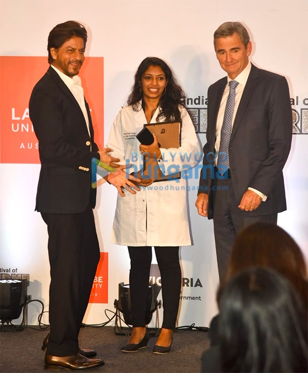 Shah Rukh Khan awards scholarship to a young female researcher from Kerala