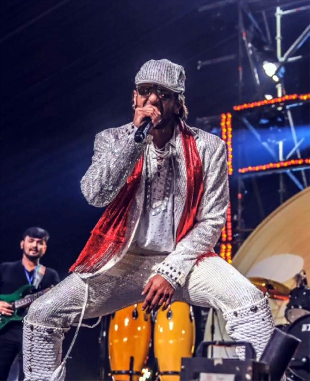 Filmfare Awards 2020: From 'Chane Ke Khet Mein' with Madhuri Dixit to disco avatar, Ranveer Singh is ready to enthrall