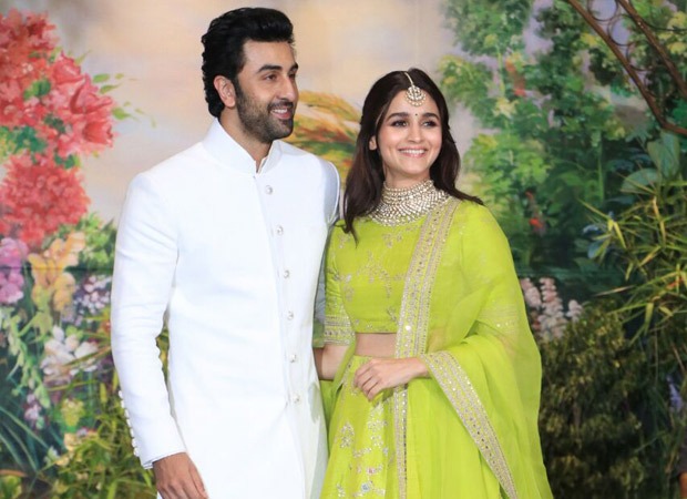 Alia Bhatt puts break up rumours to rest, gets clicked by her all time favourite photographer Ranbir Kapoor