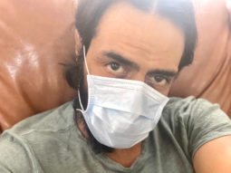 Amidst coronavirus outbreak, Arjun Rampal advises followers to wear mask and carry hand sanitizer