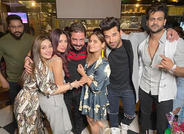 Bigg Boss 13 contestants have a reunion and the pictures are all things love!