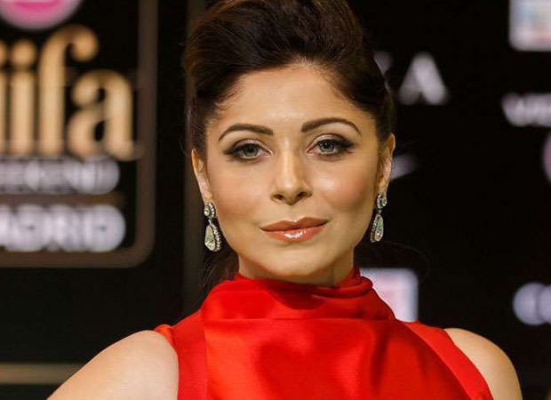 Kanika Kapoor tests positive for Coronavirus for the third time, doctors to continue the treatment Kanika Kapoor tests positive for Coronavirus for the third time, doctors to continue the treatment