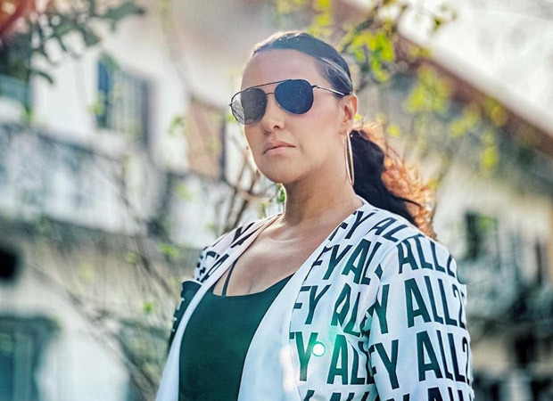 Neha Dhupia abuses a contestant on Roadies Revolution, her reaction sparks fire on social media Neha Dhupia abuses a contestant on Roadies Revolution, her reaction sparks fire on social media