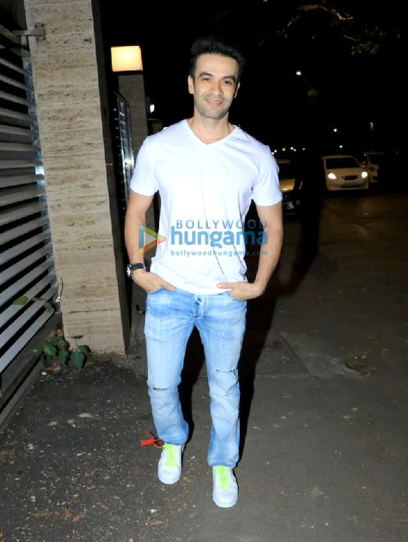 photos celebs clicked at seema khans brother bunty sajdehs house party in bandra 8