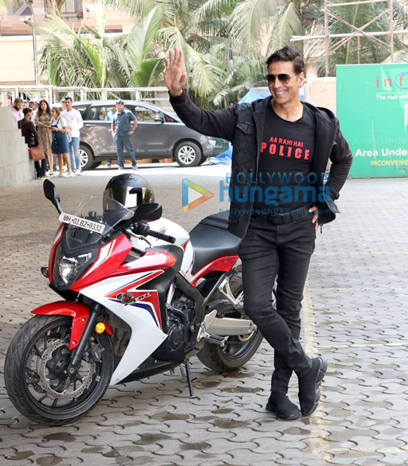 photos celebs grace the trailer launch of the film sooryavanshi 5