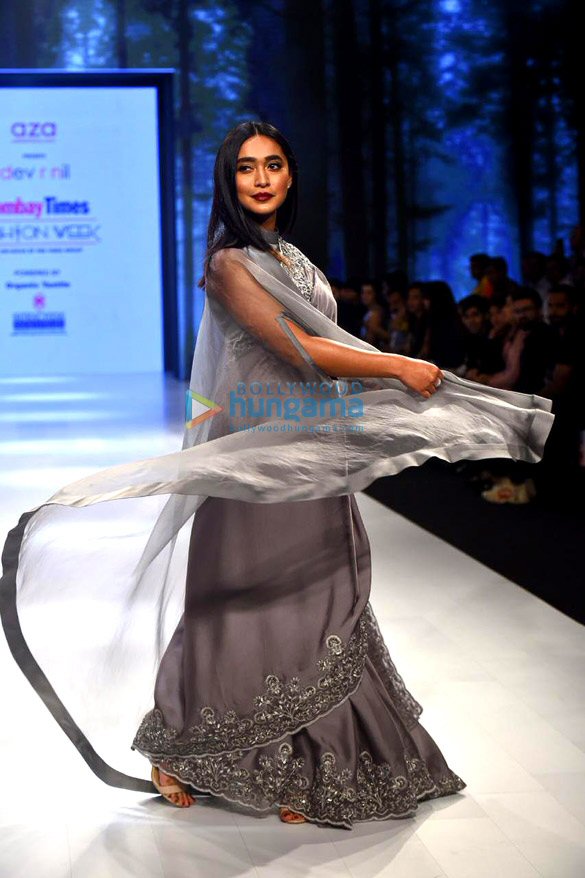 photos diana penty sayani gupta and saqib saleem turn show stoppers at bt fashion week 2020 4