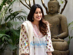 Photos: Janhvi Kapoor celebrates her birthday with media