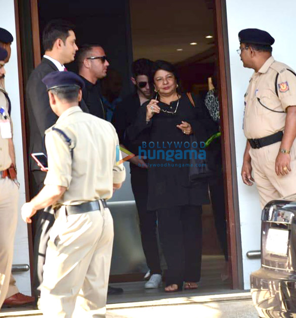 photos priyanka chopra jonas shilpa shetty and others snapped at the airport 6