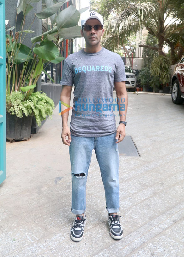 Photos: Rajkummar Rao spotted at Maddock Films’ office