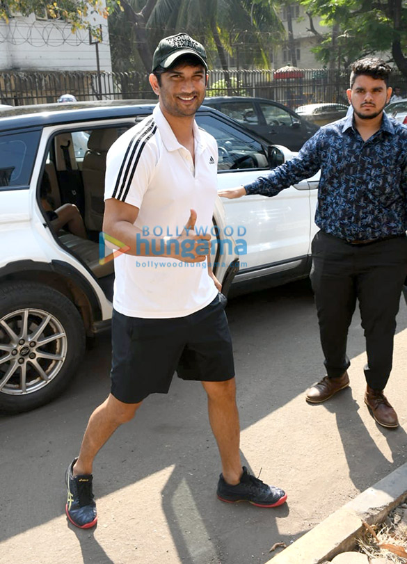 Photos: Sushant Singh Rajput and Rhea Chakraborty spotted at the gym