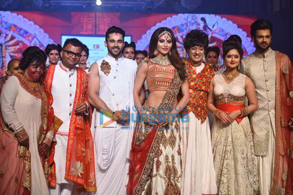 Photos: Urvashi Rautela and Rashami Desai turn show stoppers at BT Fashion Week 2020 Photos: Urvashi Rautela and Rashami Desai turn show stoppers at BT Fashion Week 2020