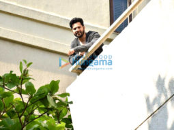 Photos: Varun Dhawan snapped at a dubbing studio