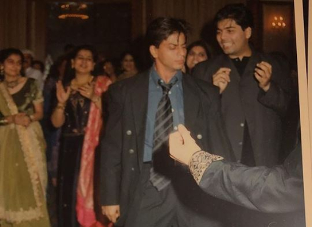 Throwback: Shah Rukh Khan shakes a leg on Chaiyya Chaiyya while background dancer Karan Johar tries to catch up