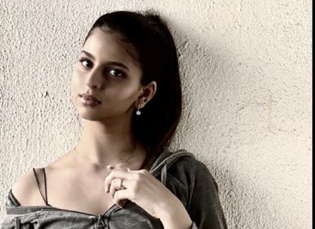 Amid coronavirus lockdown, Suhana Khan experiments with makeup and the results are breathtaking 