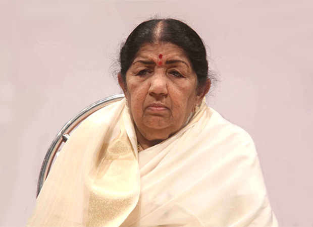 "We all need to unite as one nation to fight this coronavirus" - Lata Mangeshkar
