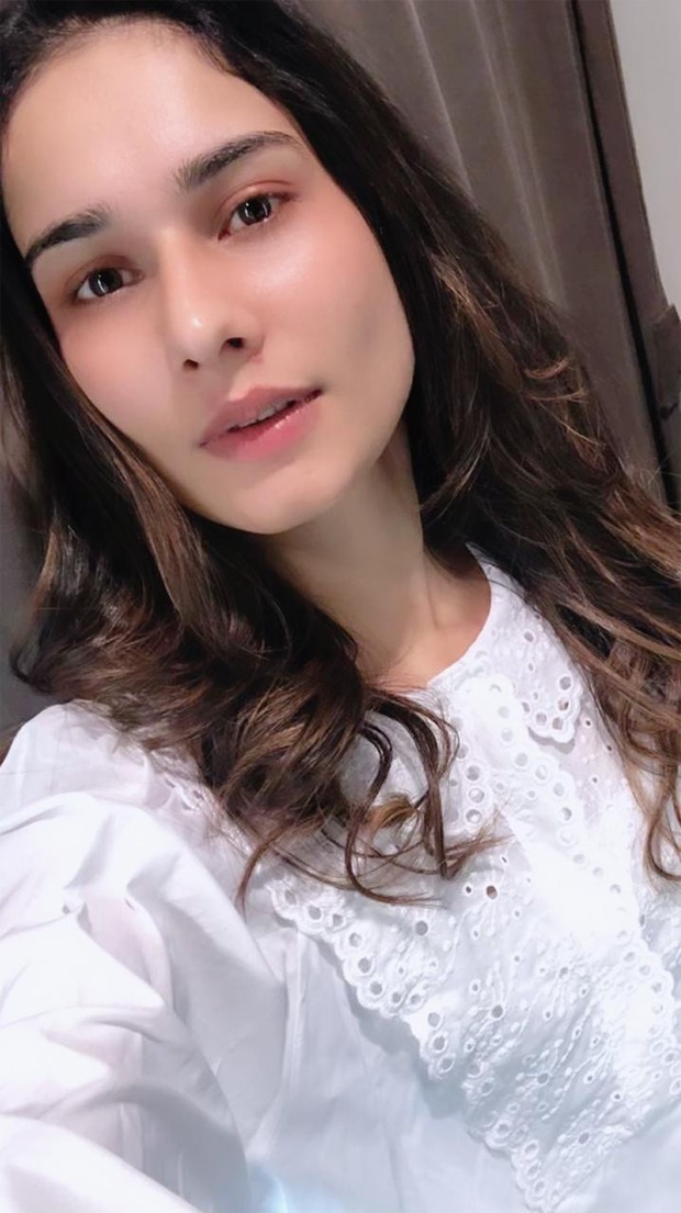 Jennifer Winget, Dia Mirza, Aneri Vajani and more join BBLUNT’s latest #GrowOutChallenge