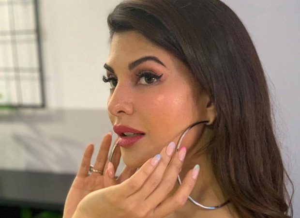 Jacqueline Fernandez goes live with a Coronavirus survivor to help spread awareness about the pandemic
