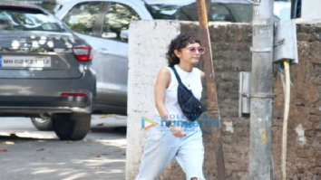 Photos: Kiran Rao snapped in Bandra