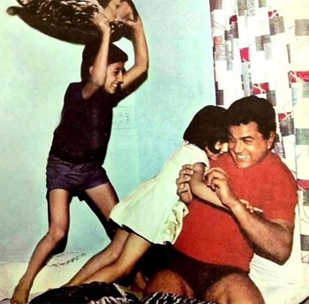 THROWBACK: When a young Sunny Deol engaged in a pillow fight with his sister and dad Dharmendra THROWBACK: When a young Sunny Deol engaged in a pillow fight with his sister and dad Dharmendra