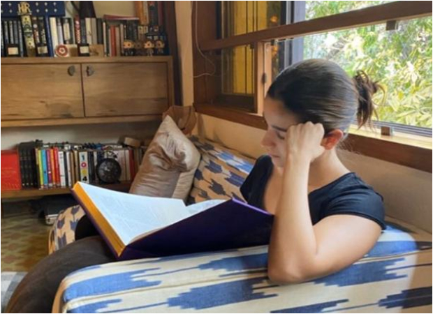 Shaheen Bhatt captures Alia Bhatt reading Harry Potter on World Book Day 