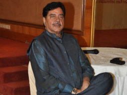 “I didn’t have Akshay Kumar in mind,” Shatrughan Sinha clarifies