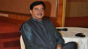 “I didn’t have Akshay Kumar in mind,” Shatrughan Sinha clarifies