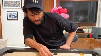Anil Kapoor and Sunita Kapoor engage in quarantine games with a fun round of carrom