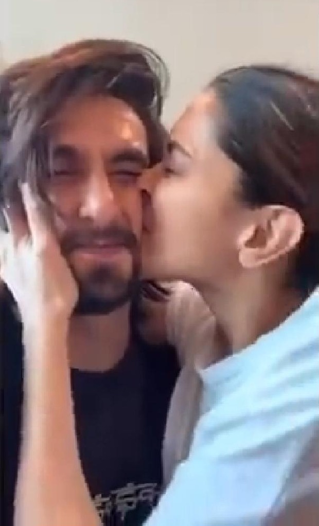 Deepika Padukone gives a sweet kiss on Ranveer Singh, says ‘world’s most squishable face'