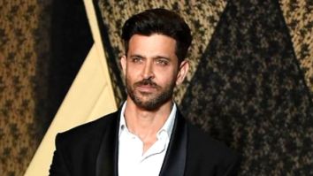 Hrithik Roshan expresses gratitude by delivering hand sanitizers to on-duty Mumbai Police