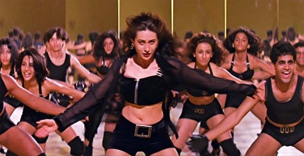 Karisma Kapoor shares throwback video of 'Le Gayi' song Dil To Pagal Hai, can you spot Shahid Kapoor as background dancer? Karisma Kapoor shares throwback video of 'Le Gayi' song Dil To Pagal Hai, can you spot Shahid Kapoor as background dancer?