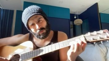 Kartik Aaryan leaves the internet in splits with his guitar playing skills