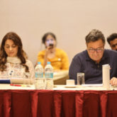 Makers of Sharmaji Namkeen starring Rishi Kapoor and Juhi Chawla determined to complete the film