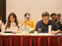Makers of Sharmaji Namkeen starring Rishi Kapoor and Juhi Chawla determined to complete the film