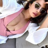 Priyanka Chopra sports a blush pink monokini while sharing a hilarious expectation vs reality post