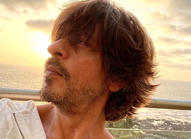 Shah Rukh Khan pens a heartfelt poem for lockdown lessons, says, “Love is still worth it”