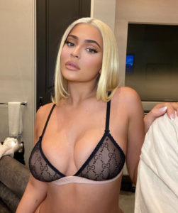 Kylie Jenner flaunts her killer curves in this vintage Gucci brown bikini  during Bahamas vacation : Bollywood News - Bollywood Hungama