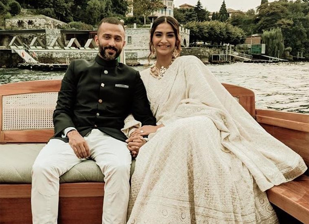 Sonam Kapoor and Anand Ahuja fly off to London amid COVID-19 pandemic