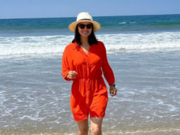 Sunny Leone shares pictures from her day out at the beach with her kids and husband 