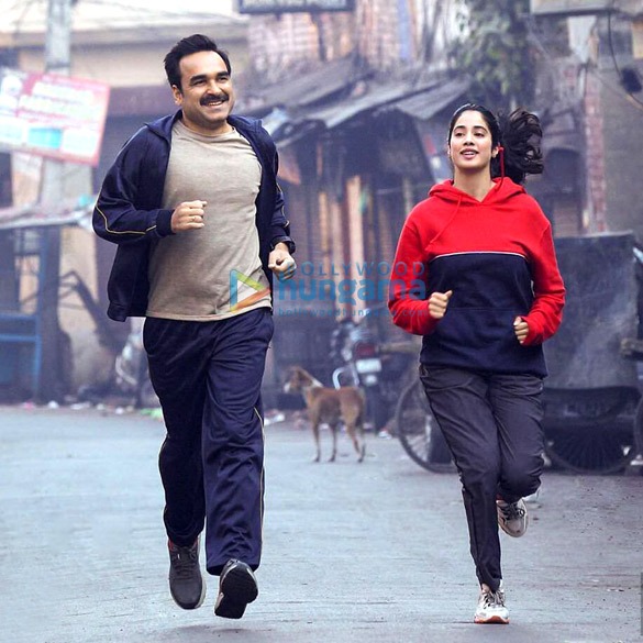 gunjan saxena the kargil girl 16