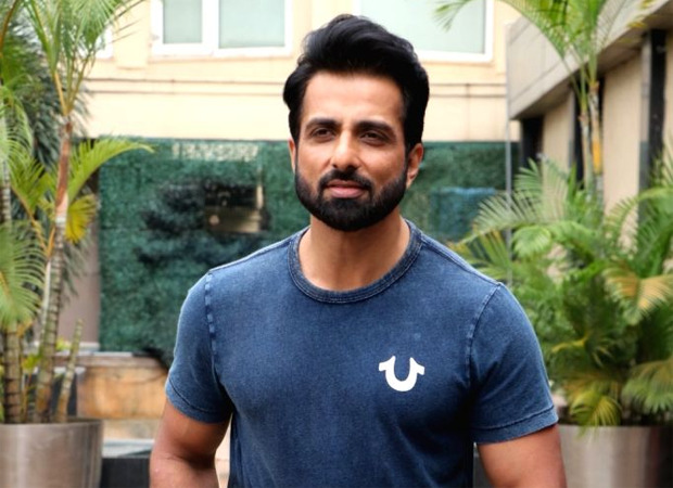 Sonu Sood provides accommodation to 20,000 migrants in Noida Sonu Sood provides accommodation to 20,000 migrants in Noida
