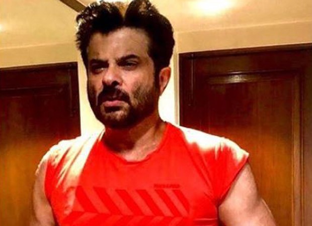 Anil Kapoor flaunts his muscles; Suniel Shetty comments 'young face and mature muscles'