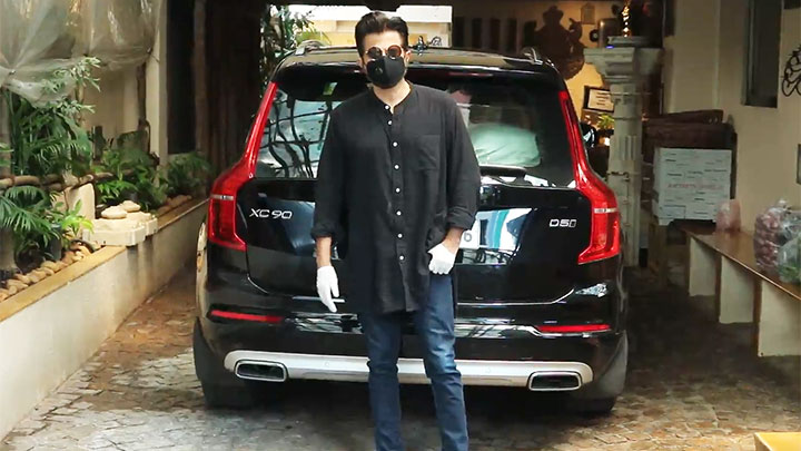 Anil Kapoor spotted outside his house