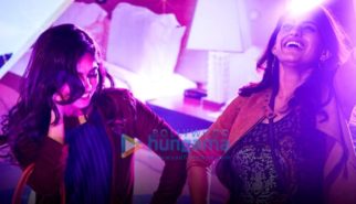 Movie stills of the movie Dolly Kitty Aur Woh Chamakte Sitare