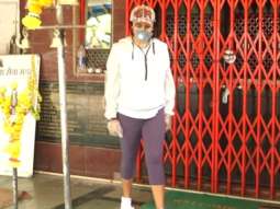 Ekta Kapoor snapped at a temple in Juhu