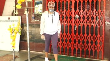 Ekta Kapoor snapped at a temple in Juhu