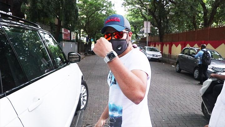 Emraan Hashmi spotted in Bandra