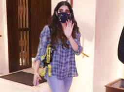Janhvi Kapoor spotted at Manish Malhotra’s house in Bandra