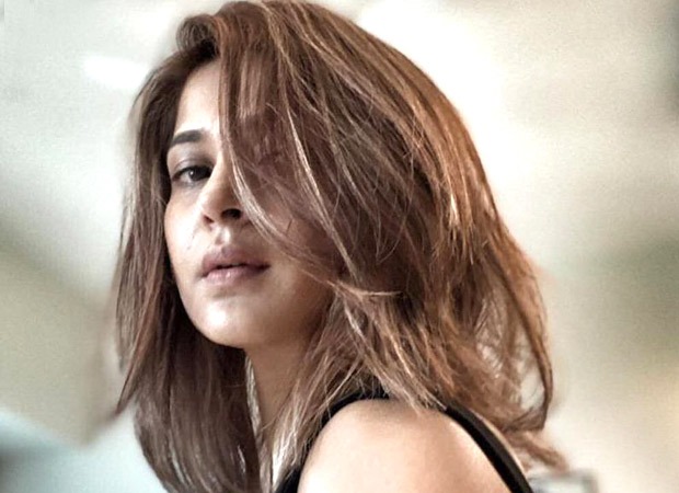 Jennifer Winget’s latest selfies are sure to stir up a storm! 